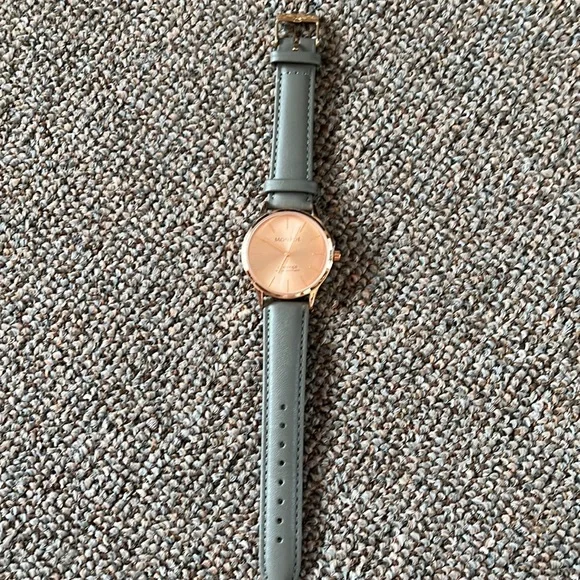 Monroe watch - Picture 3 of 8